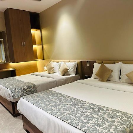 The Falcon Inn Mumbai Luaran gambar